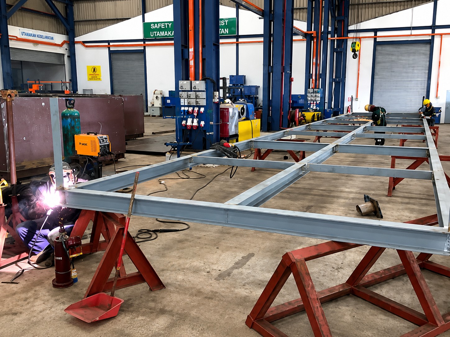 Fabrication & Installation of Steel Structures and Supports